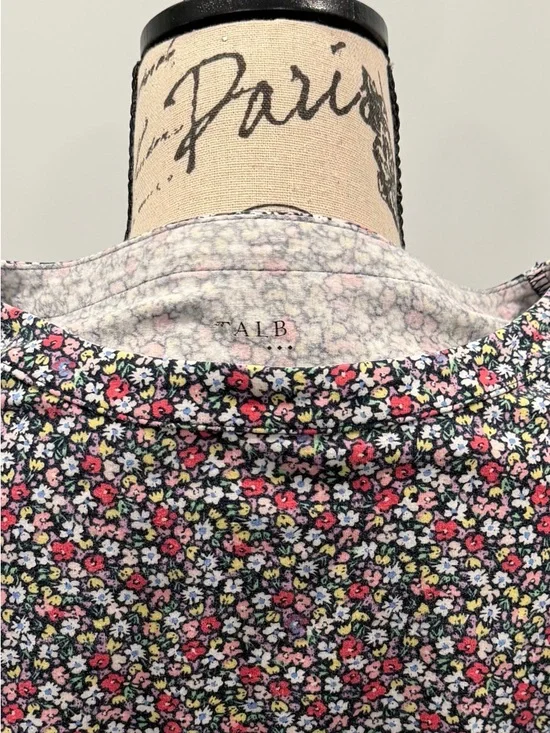 Talbots Pink Multi Floral Short Sleeve Crewneck Top - Picture 3 of 3